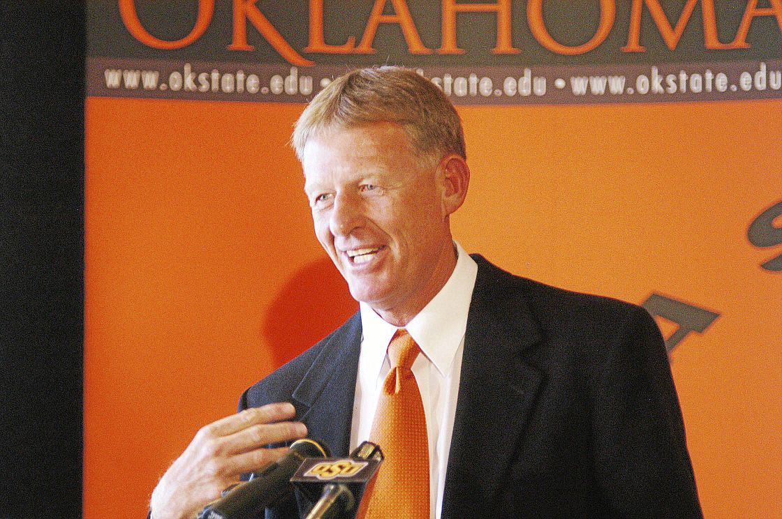MIKE HOLDER